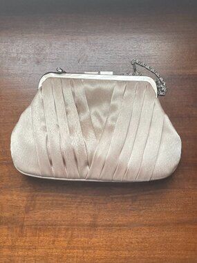 Beige Satin Kiss Lock Clutch | Vintage Style Evening Bag w/ Chain Handle